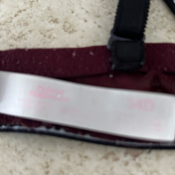 Pink Victoria’s Secret Pink Push Up Plunge Bra size 34D - Picture 7 of 8